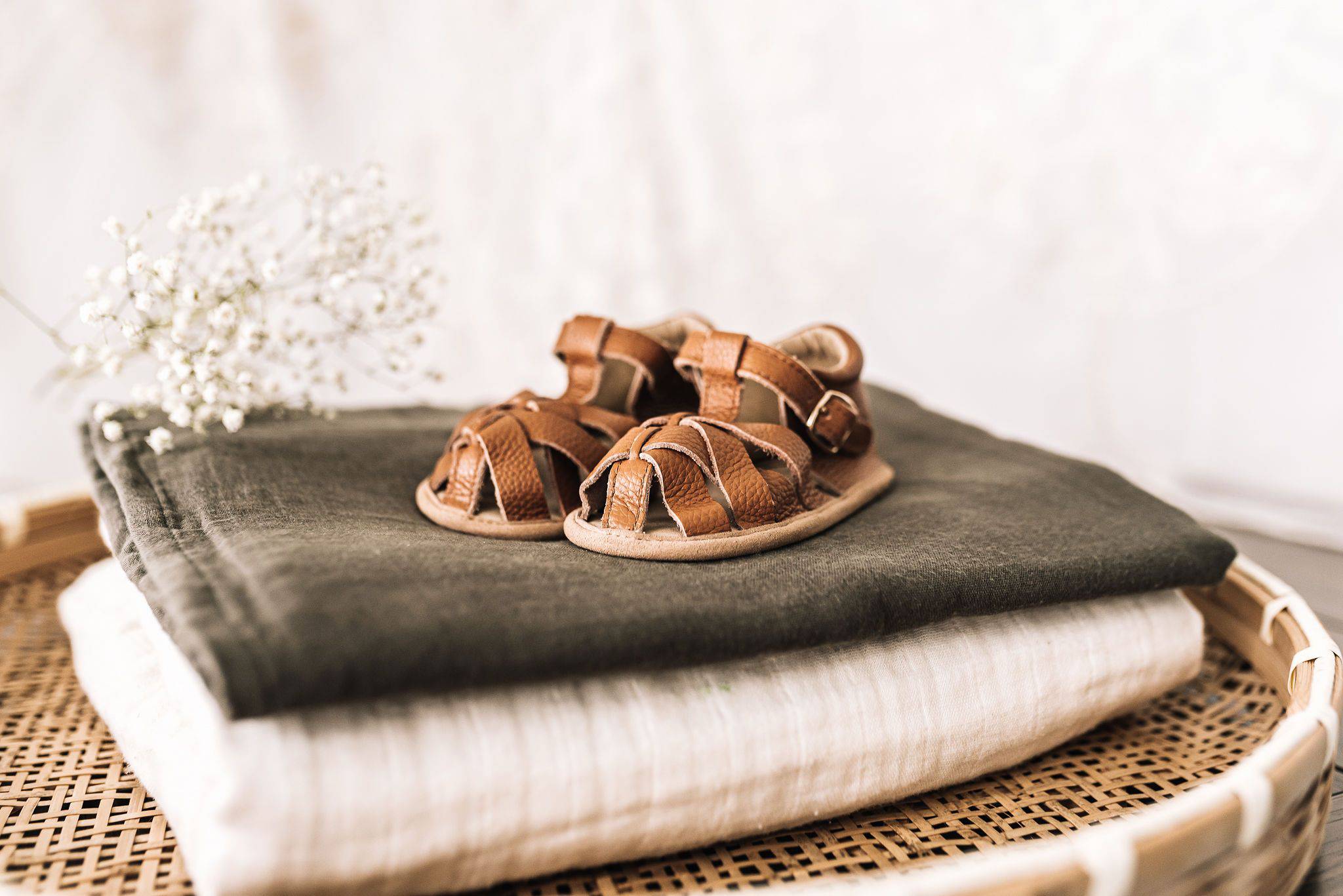 The Closed Toe Sandal {DROP SHIP}