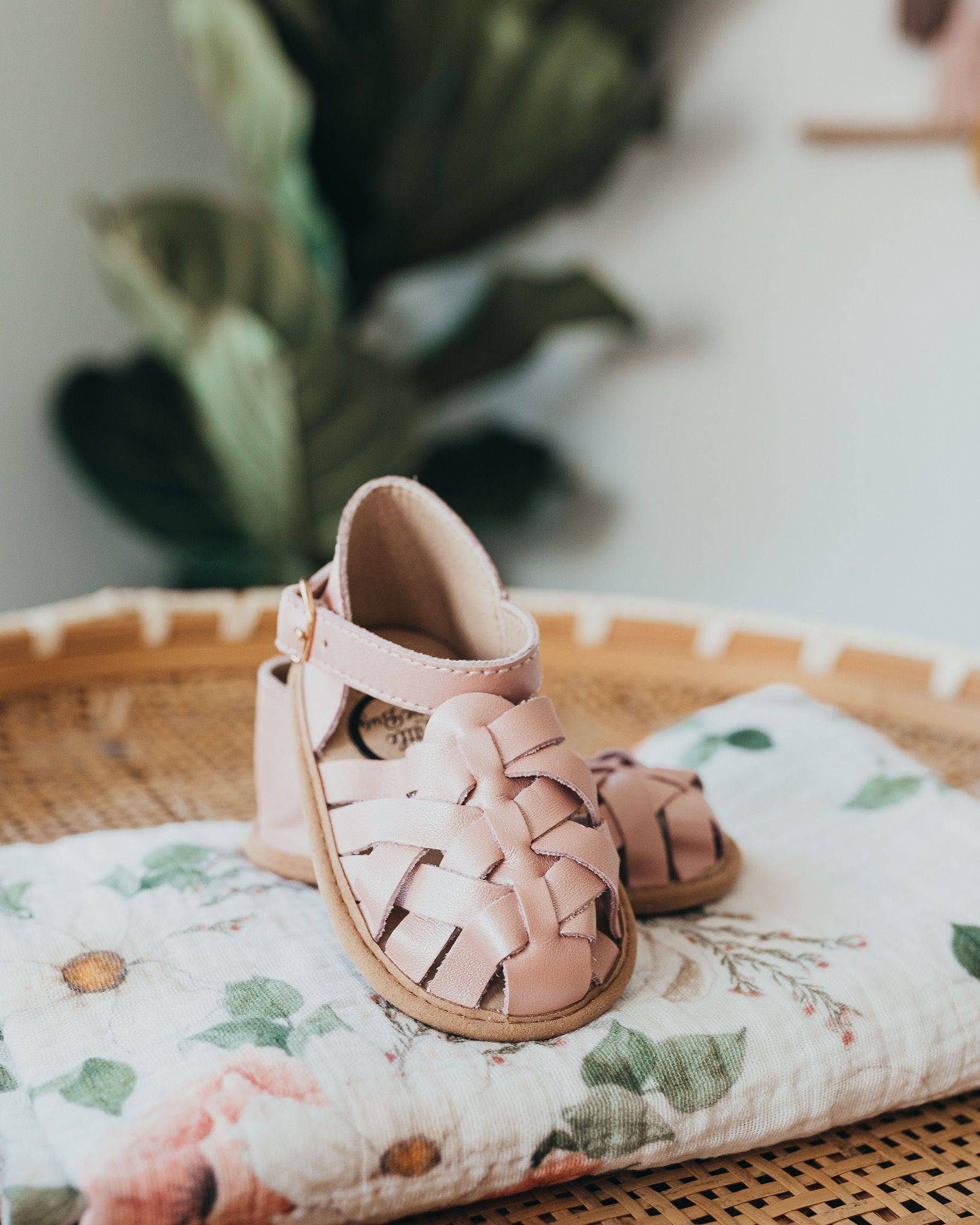 The Ella Sandal {DROP SHIP}