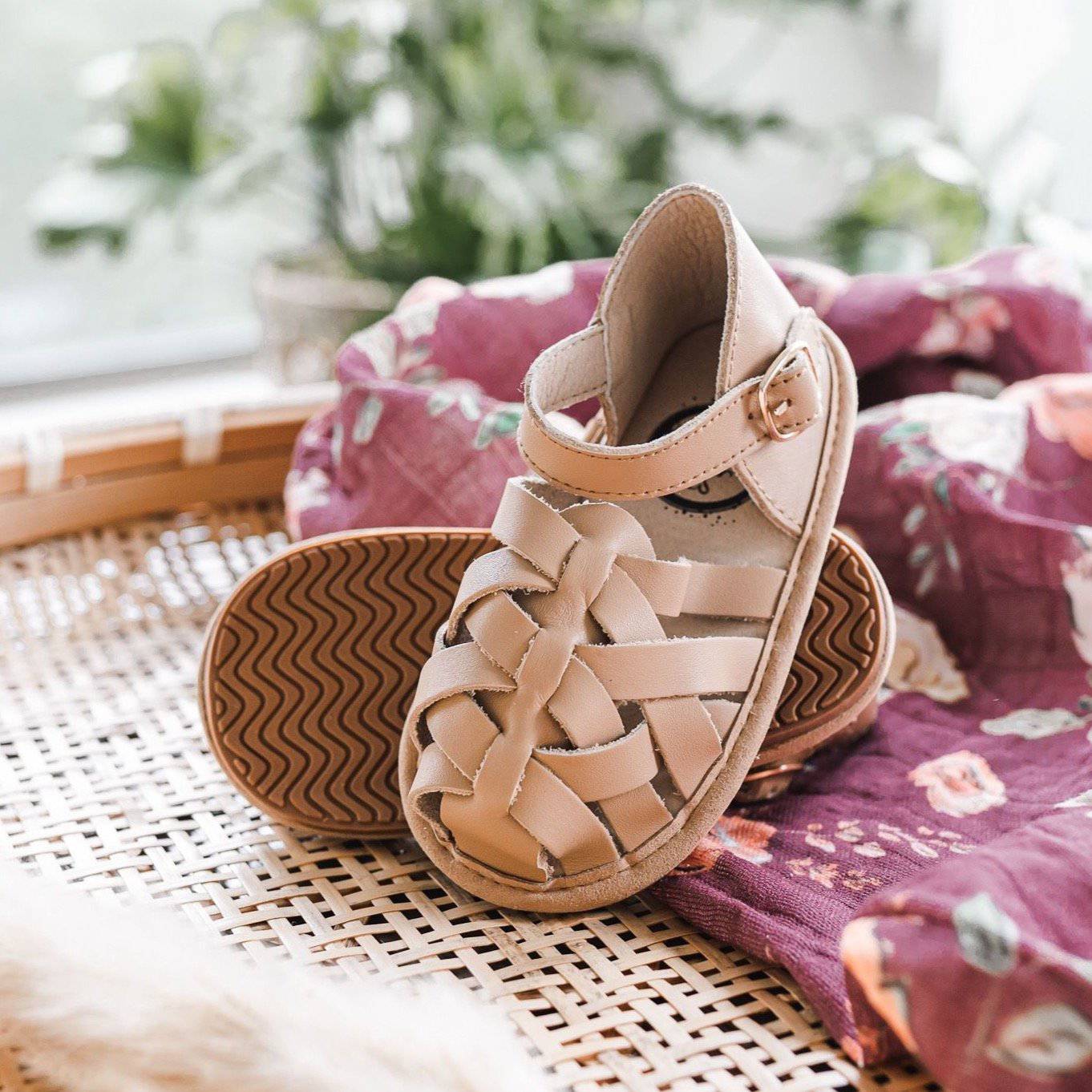 The Ella Sandal {DROP SHIP}