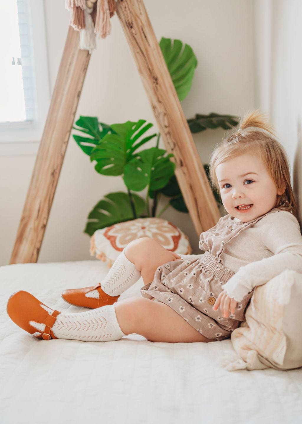 LLB Crochet Knee High Socks (2 pairs in each pack) {DROP SHIP}