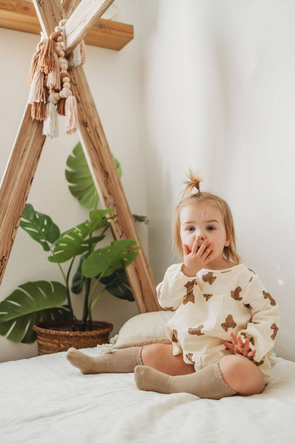LLB Eyelet Knee High Socks {DROP SHIP}