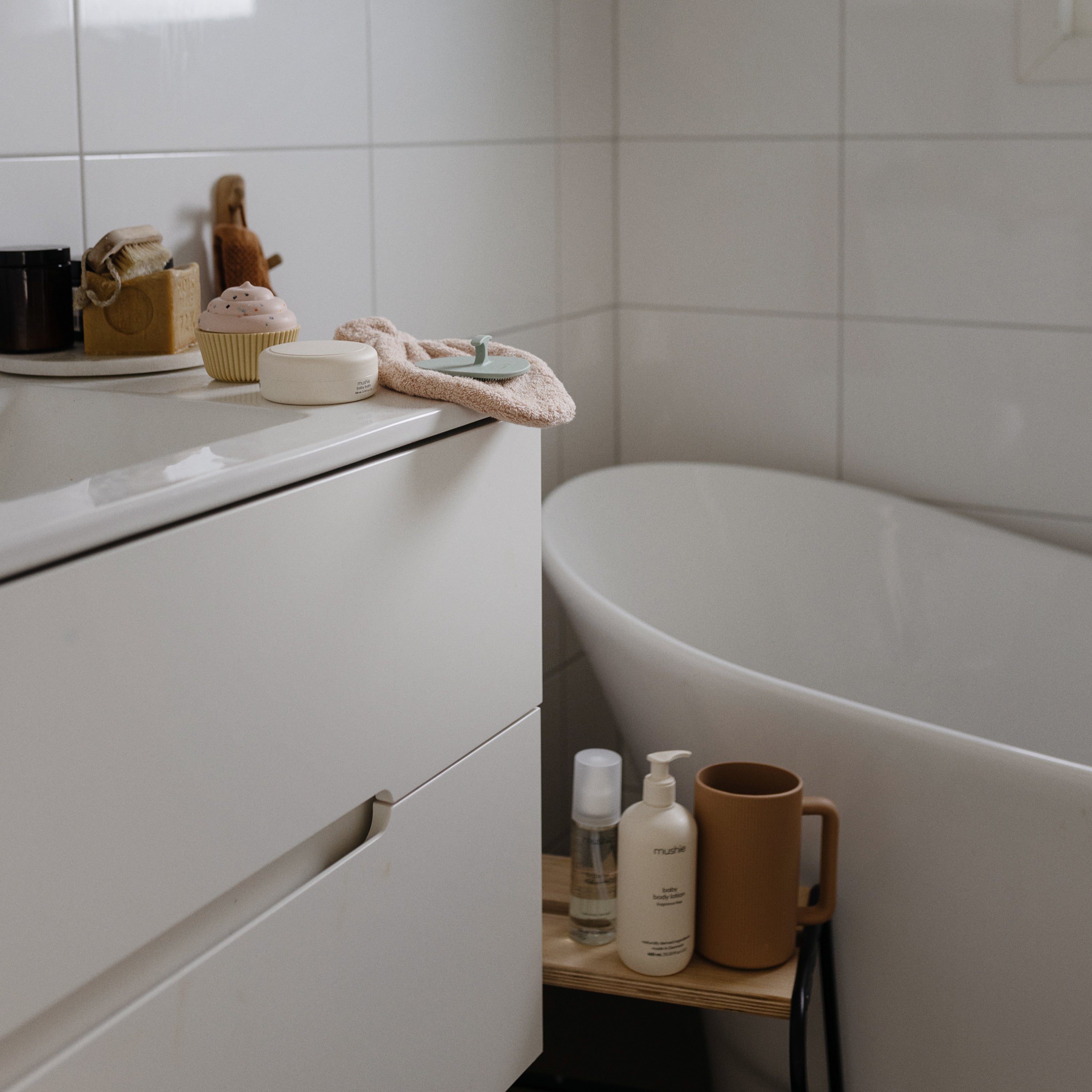 Bath Rinse Cup {Drop Ship}