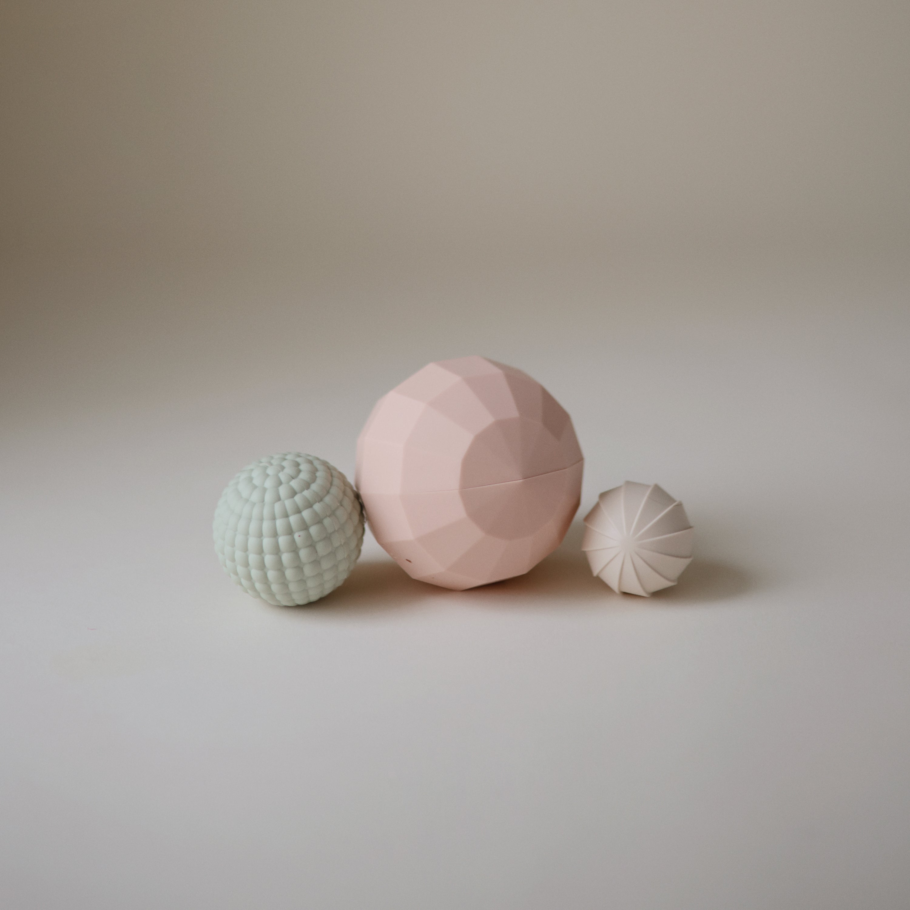 Nesting Spheres Sensory Toy {Drop Ship}