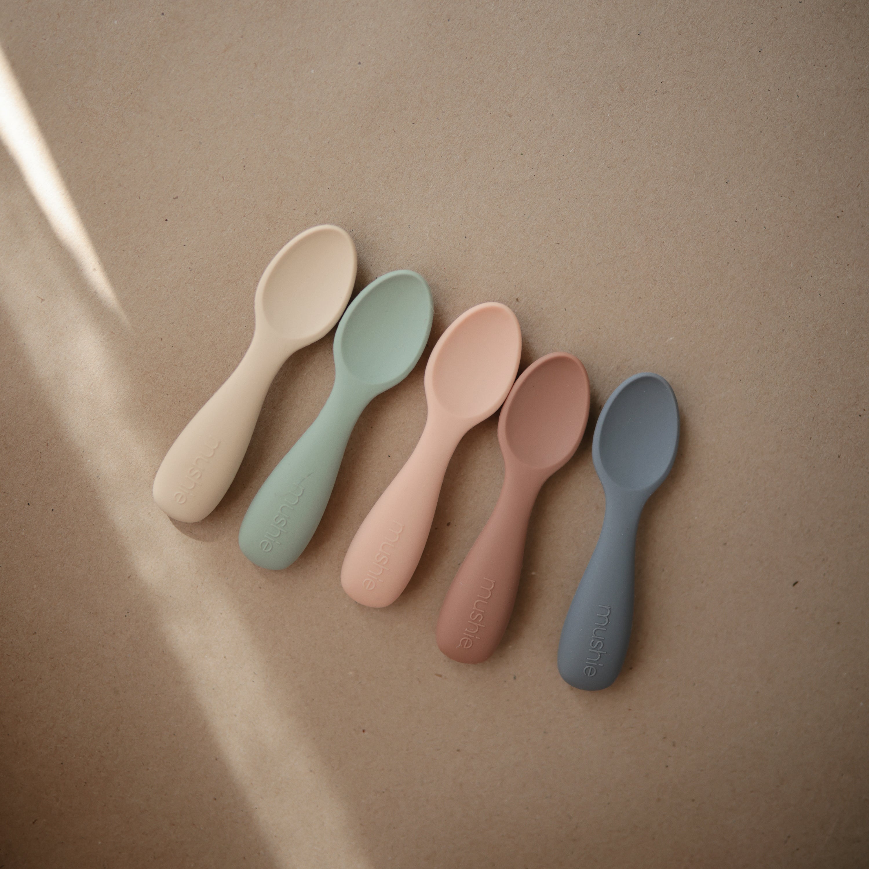 Silicone Toddler Starter Spoons {Drop Ship}