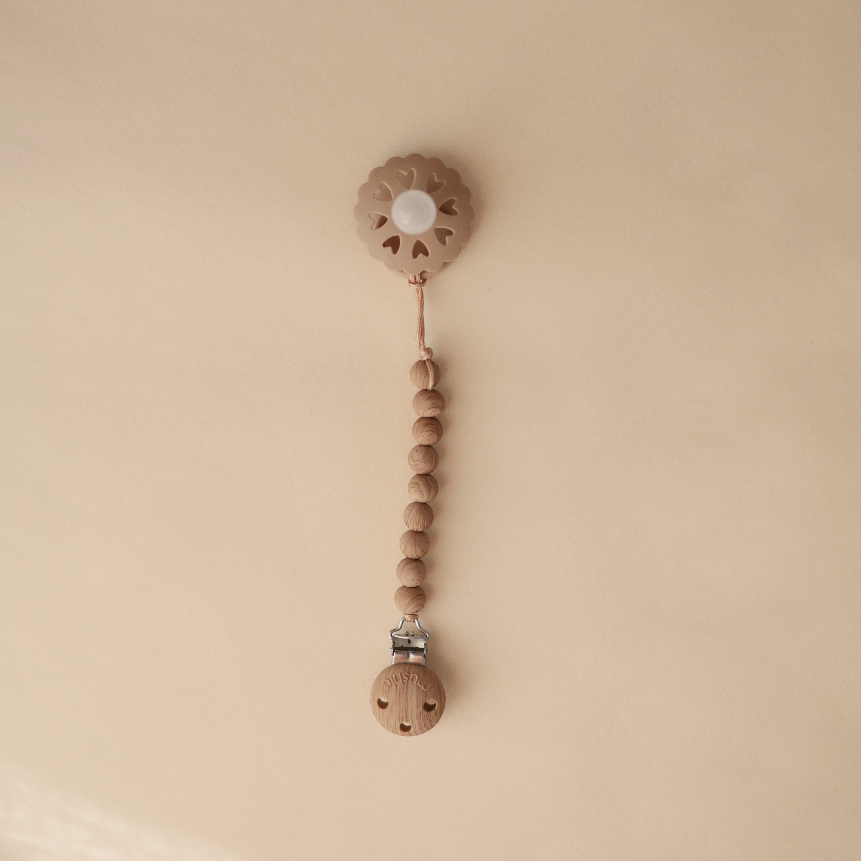 Silicone Pacifier Clip | Hera {Drop Ship}