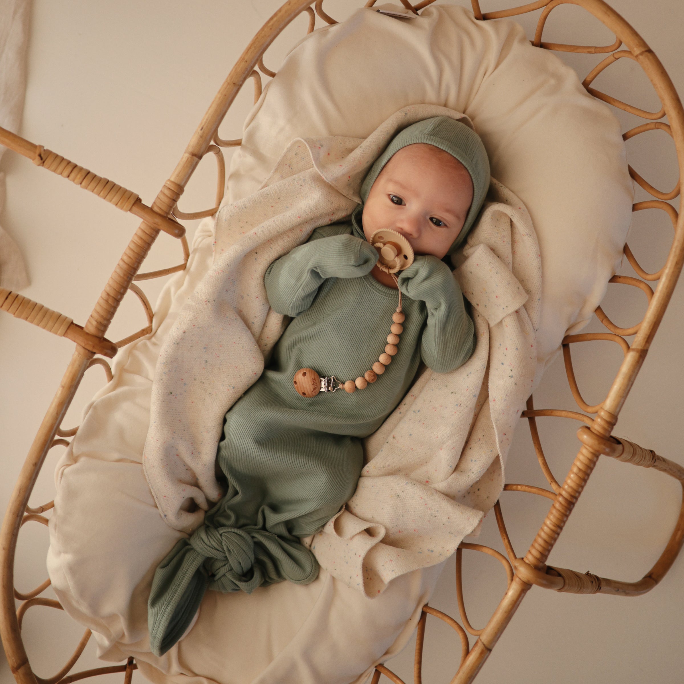 Silicone Pacifier Clip | Hera {Drop Ship}