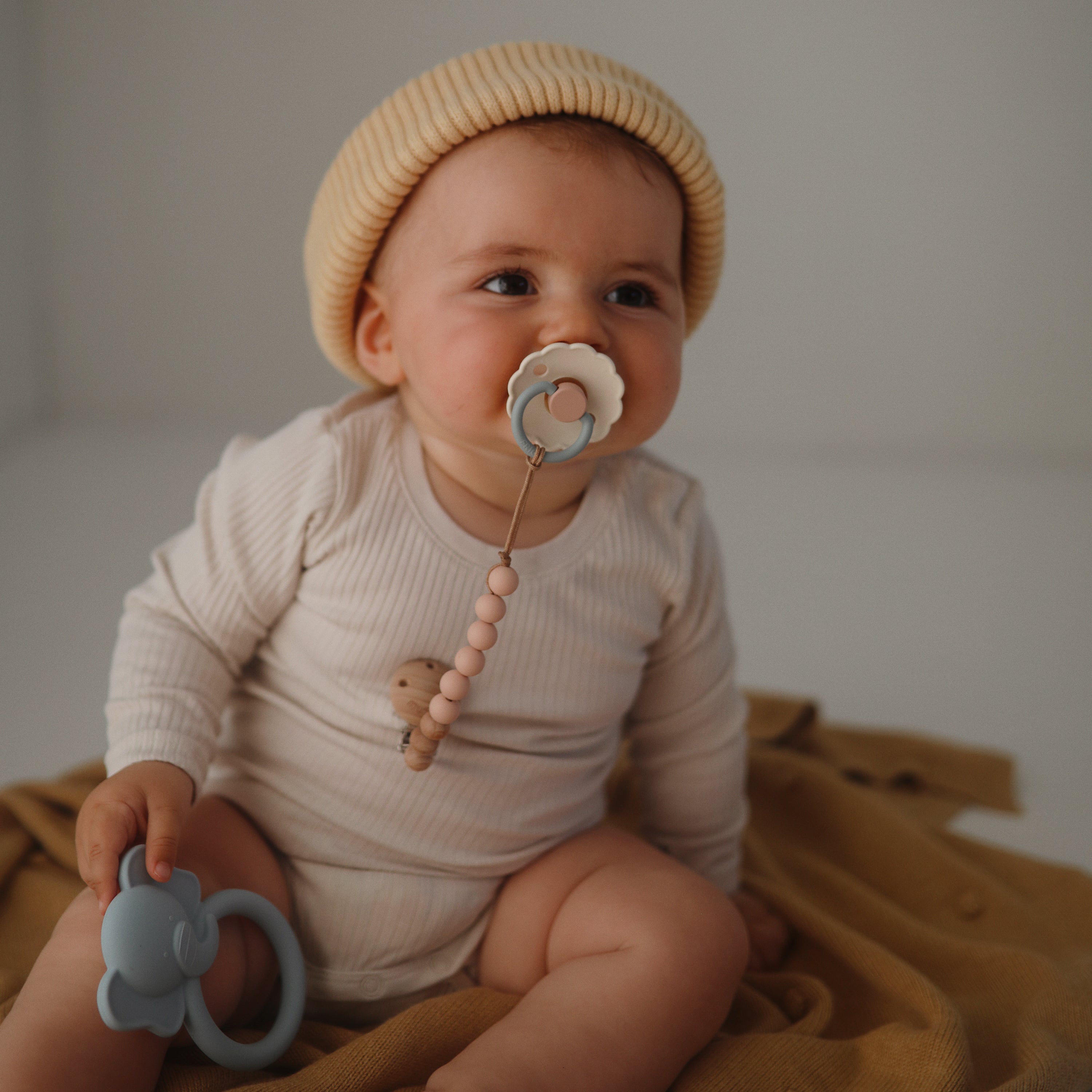 FRIGG Daisy Silicone Pacifier 2-Pack {Drop Ship}