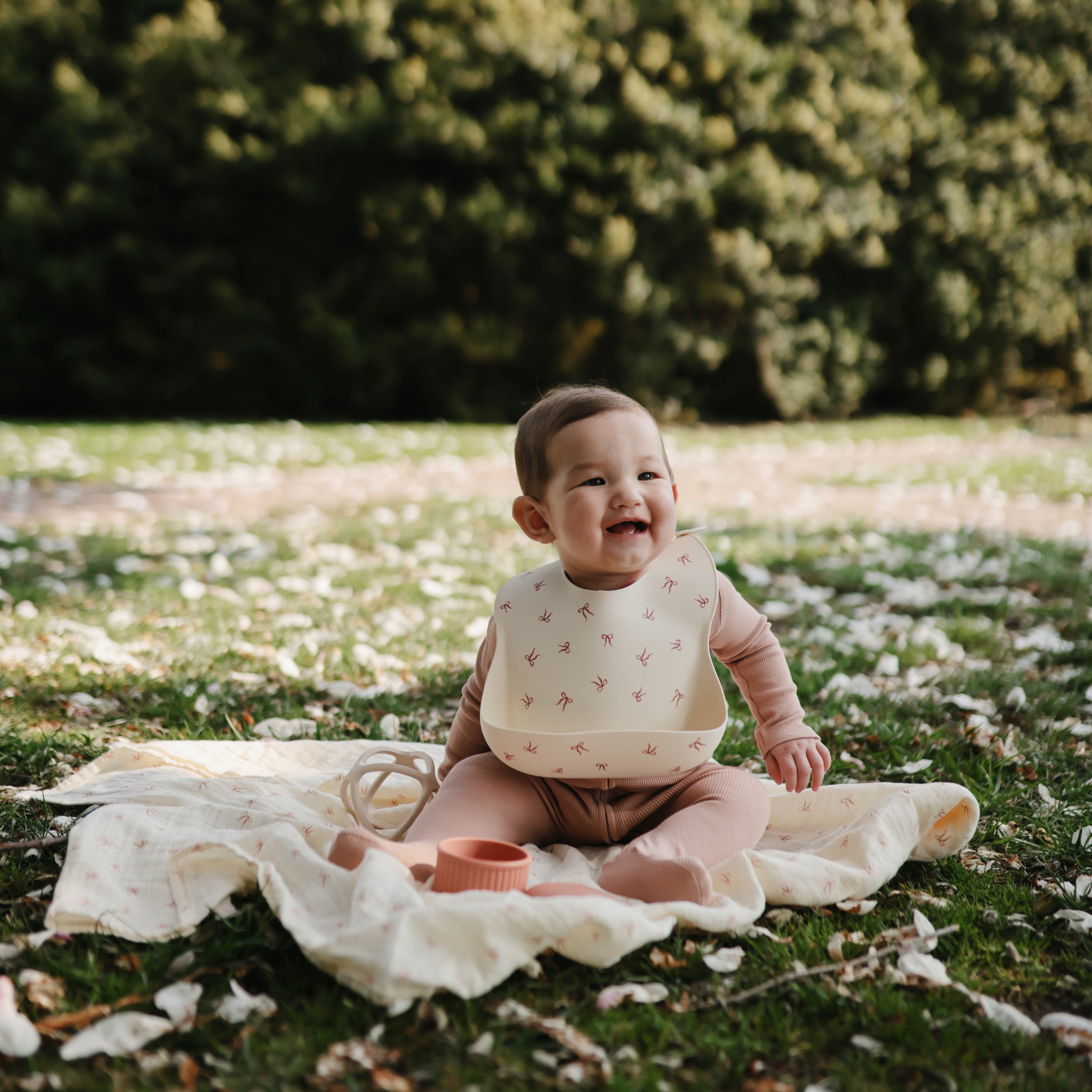 Silicone Baby Bib {Drop Ship}