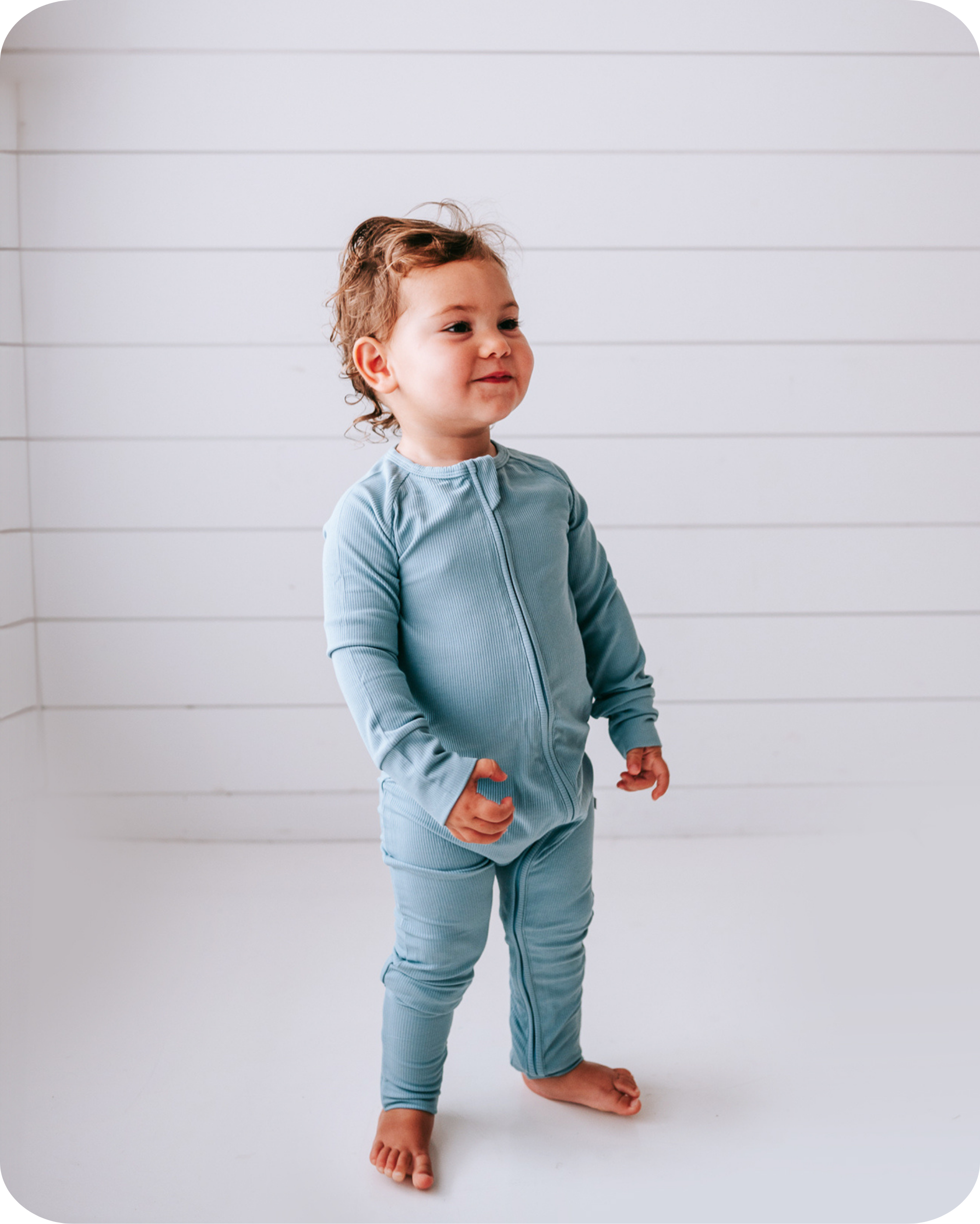 Brisk - (SNUG ZIPS) - PRESALE