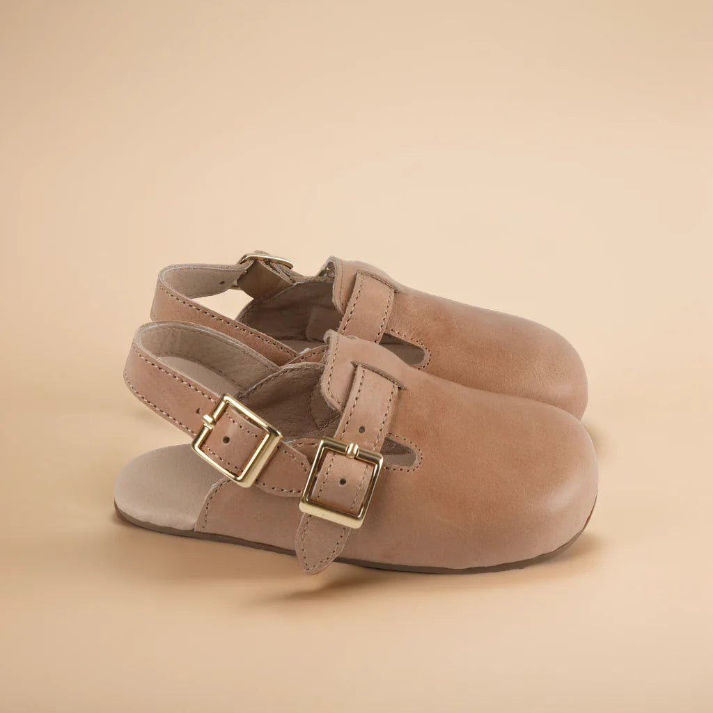 The Beck Sandal {DROP SHIP}