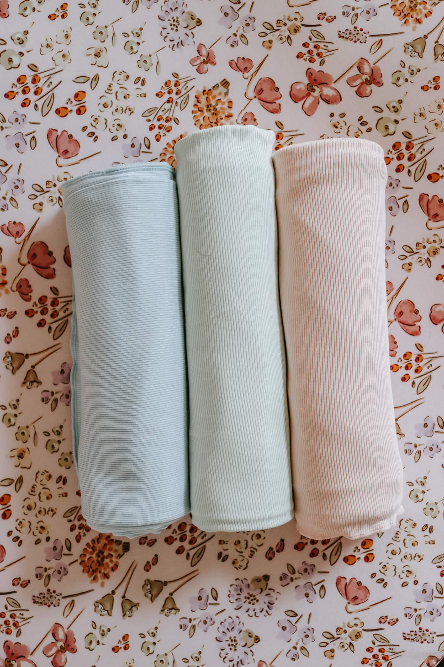 Bleu - (Snuggle Swaddle)