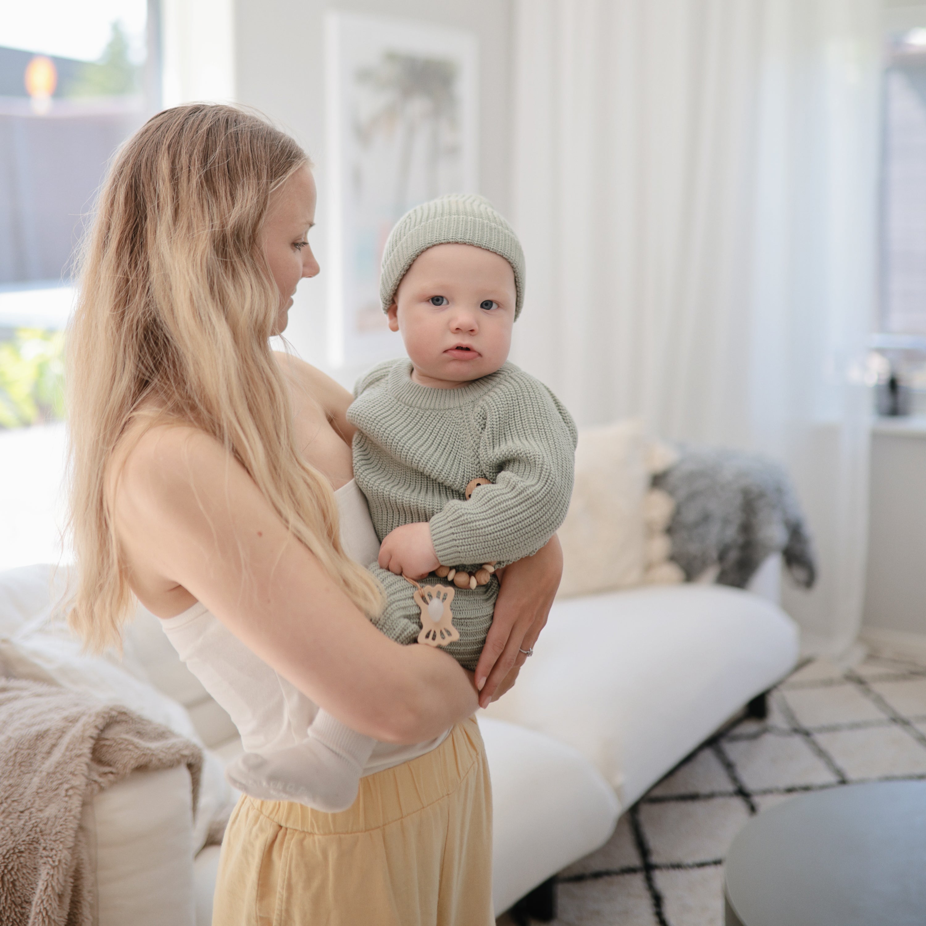 Silicone Pacifier Clip | Luna {Drop Ship}