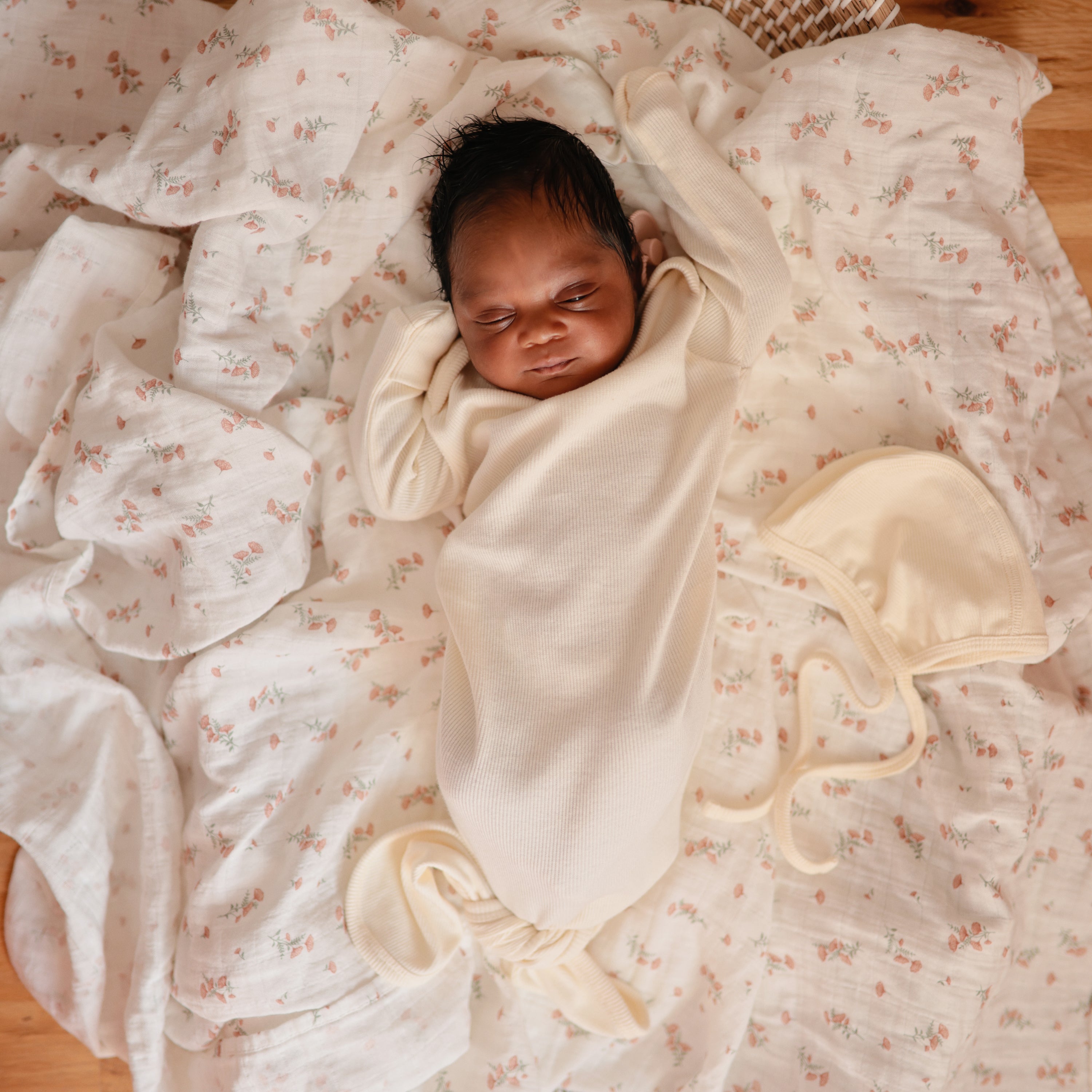 Ribbed Baby Bonnet {Drop Ship}