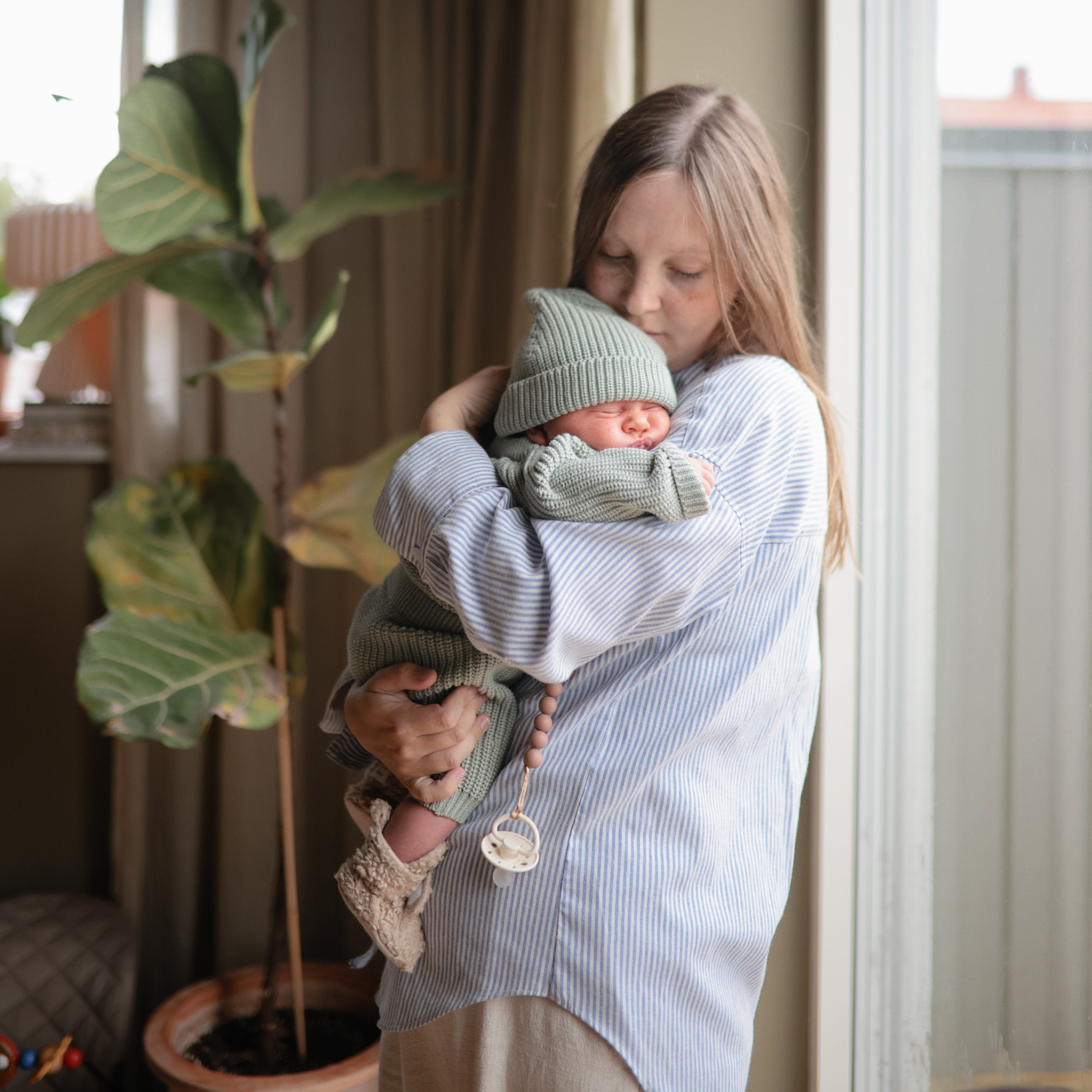 FRIGG Moon Silicone Pacifier 2-Pack {Drop Ship}