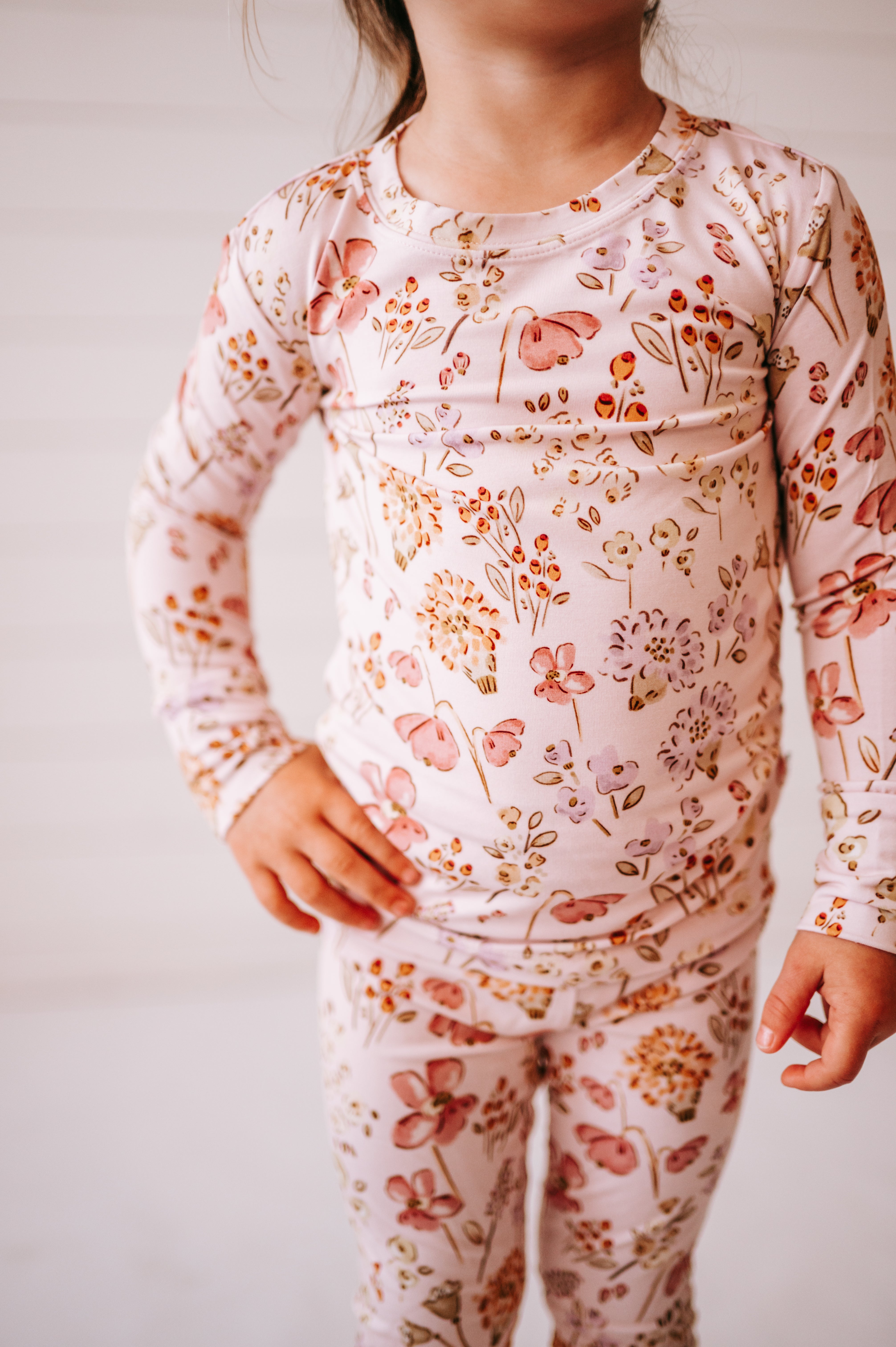 Rosé Reverie - (Snug Set Stretch)