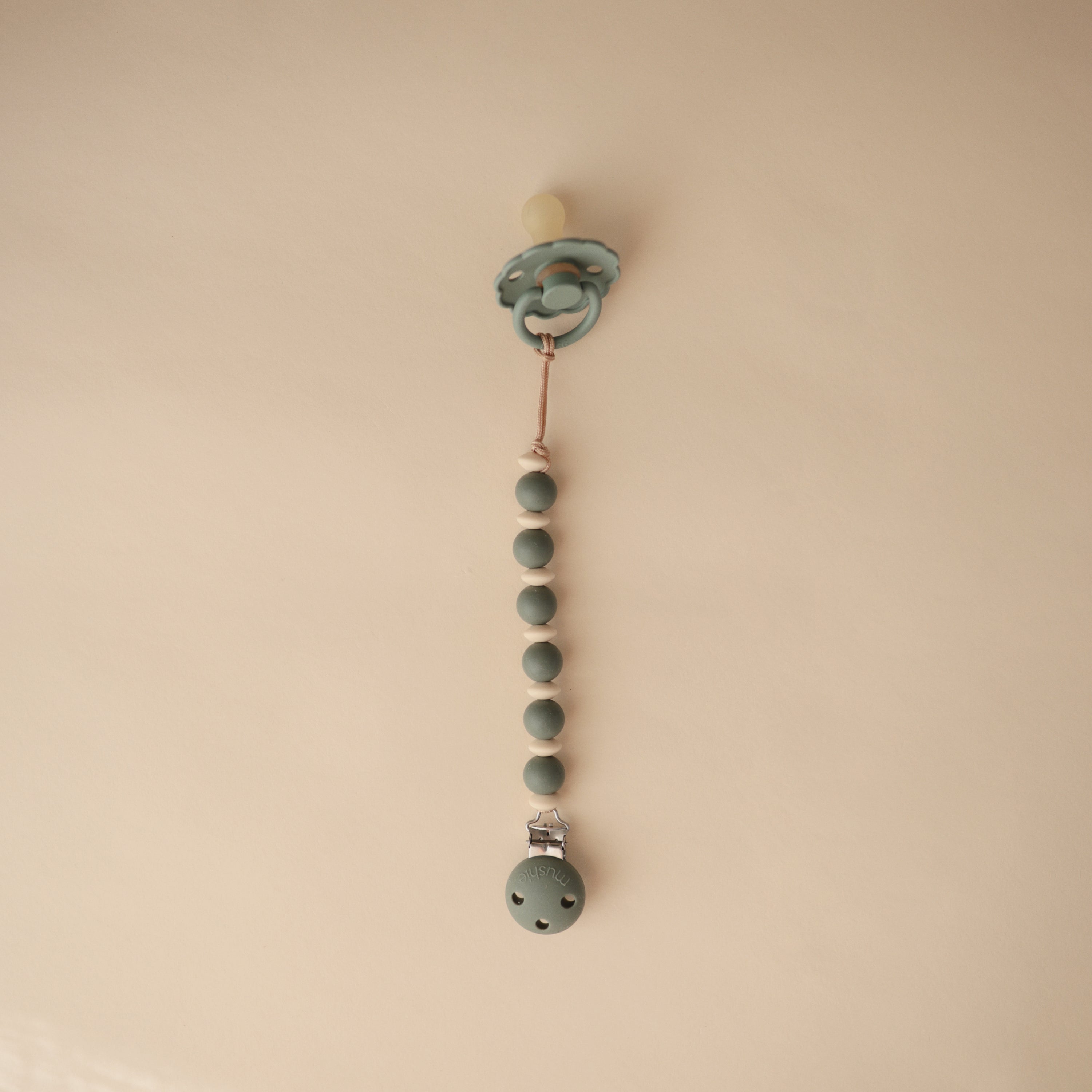 Silicone Pacifier Clip | Luna {Drop Ship}
